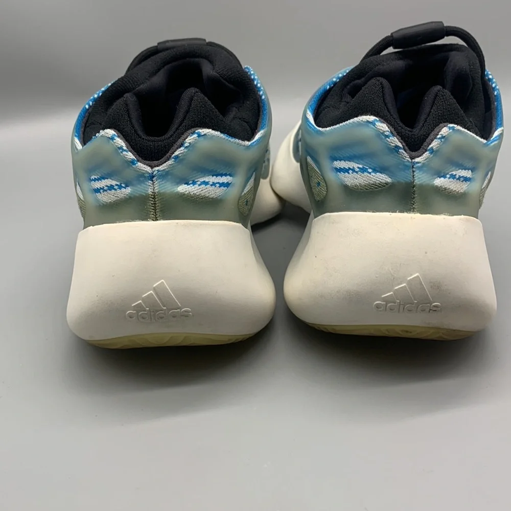 Adidas Yeezy 700 V3 Arzareth G54850 Men's Size 9.5 Shoe